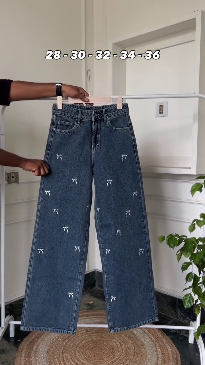 Elegant Bow Embroidered High-Waist Wide-Leg Denim Jeans Collection ππβ¨