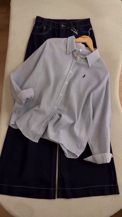 🤍 Classic Striped Oversized Shirt & Wide-Leg Denim Combo 👖✨
