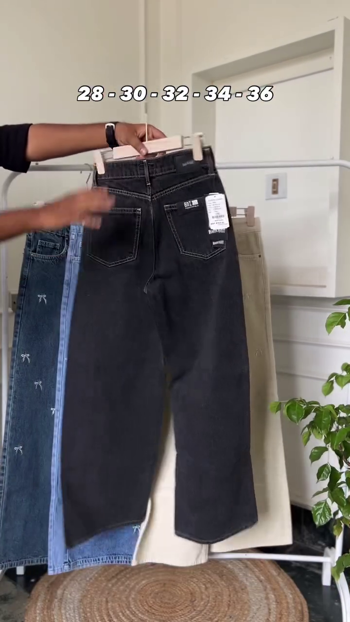 Elegant Bow Embroidered High-Waist Wide-Leg Denim Jeans Collection 👖🎀✨