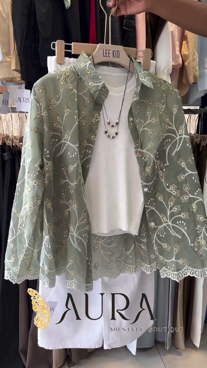 Luxury Blush Pink Floral Embroidered Sheer Overlay Three-Piece Women's Fashion Ensemble 🌸💗✨🦋